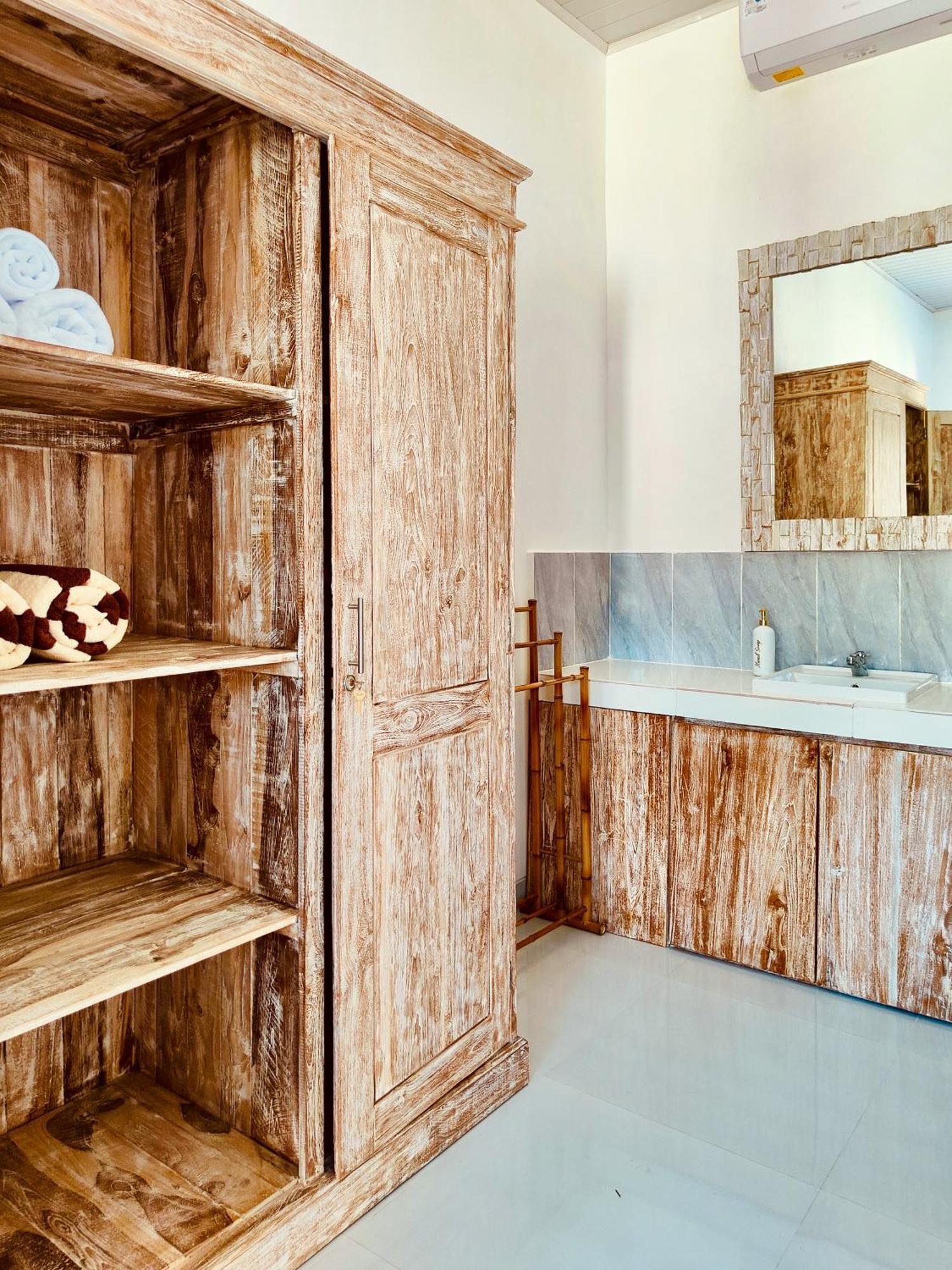 Canggu - 5 Min To The Beach - Peaceful Escape الغرفة الصورة